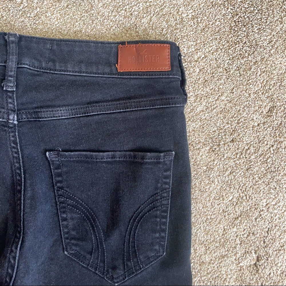 Hollister black super skinny jeans!